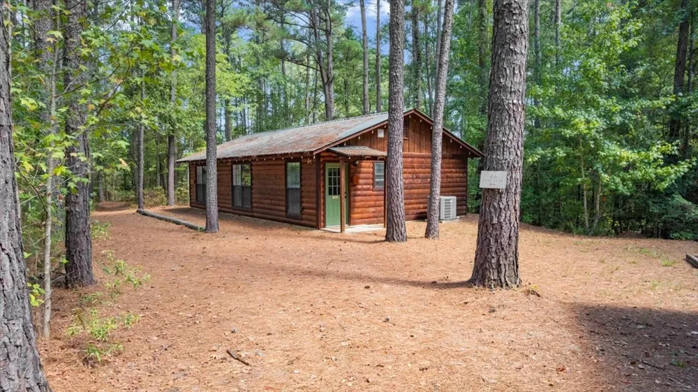 431 County Road 2487 Mineola, TX 75773