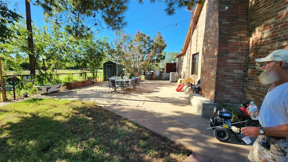 8617 Interstate 20 Eastland, TX 76448