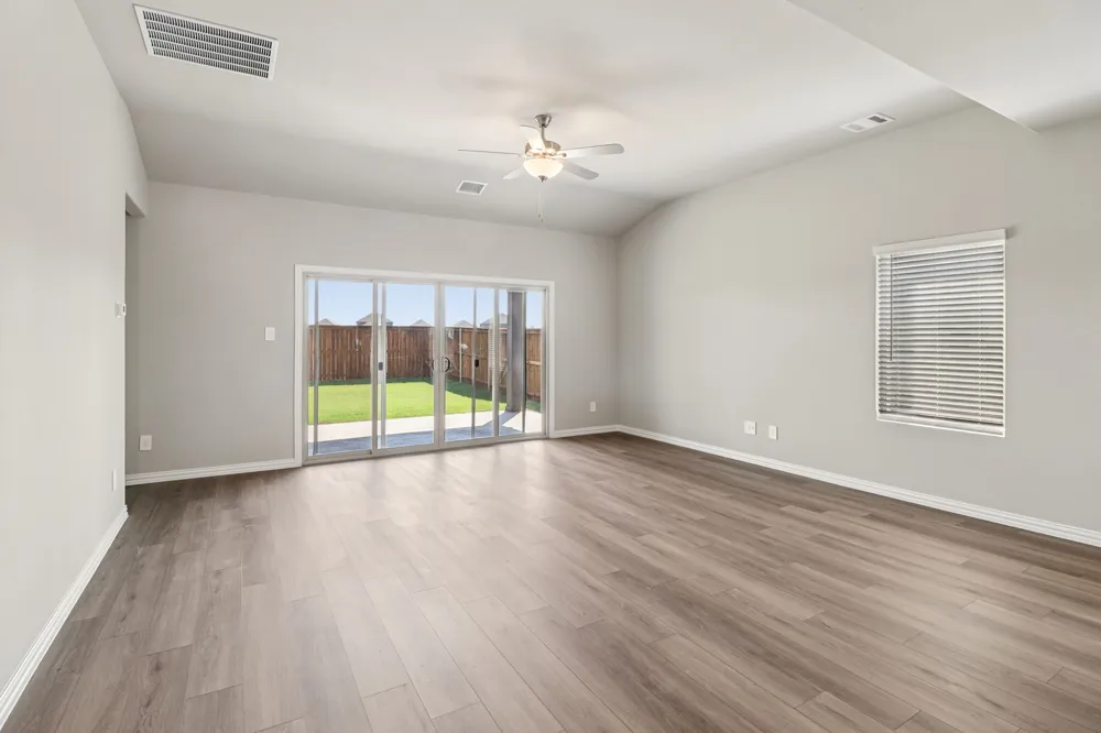 2122 Longchamp Lane Seagoville, TX 75159