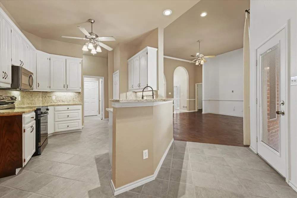415 Valley View Lane Krum, TX 76249