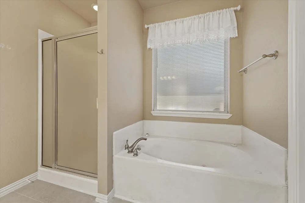 415 Valley View Lane Krum, TX 76249