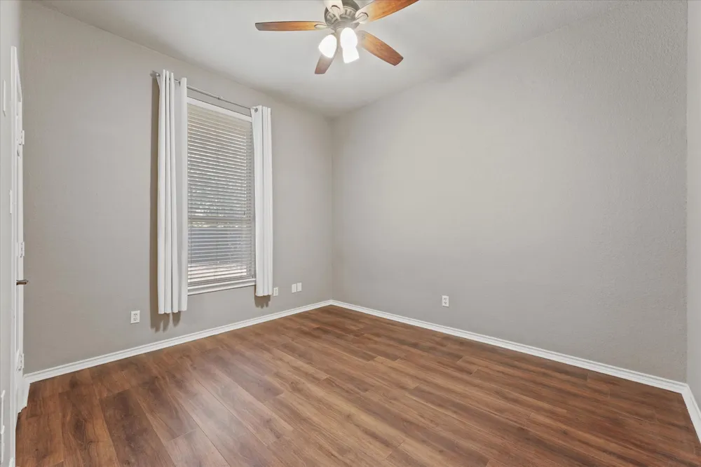 415 Valley View Lane Krum, TX 76249
