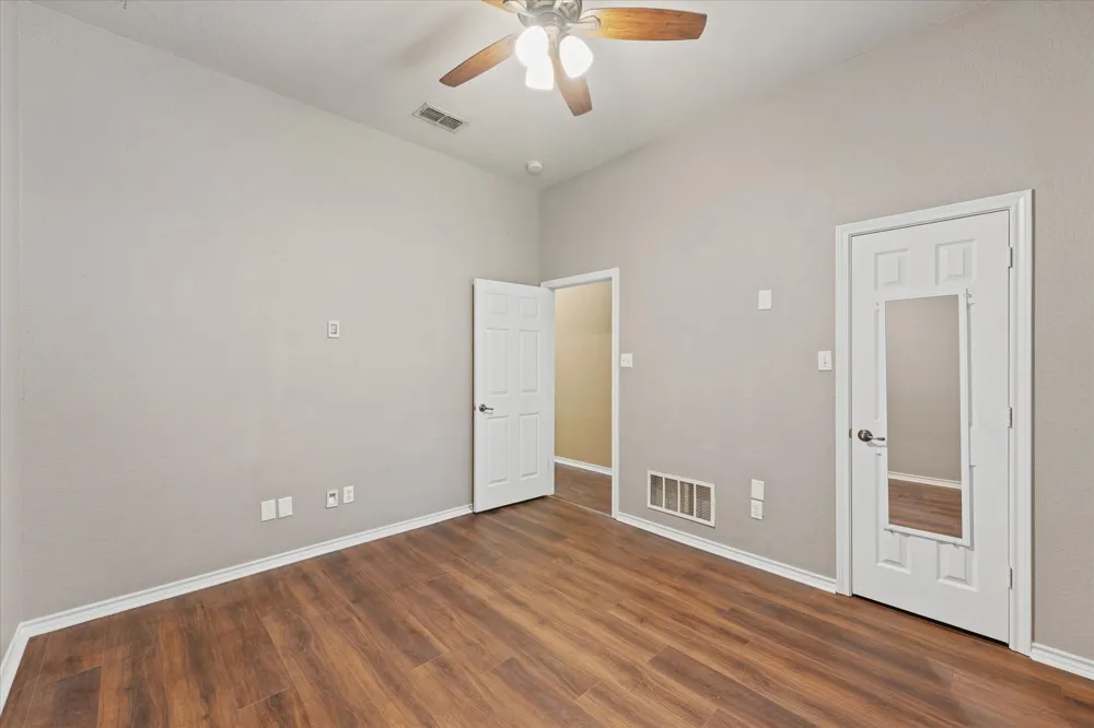 415 Valley View Lane Krum, TX 76249