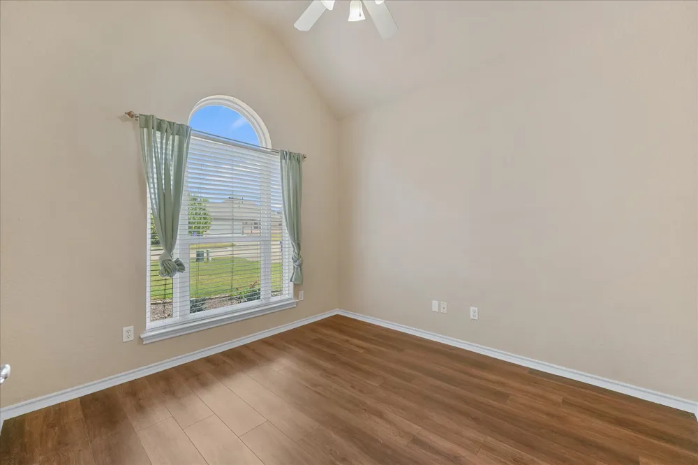 415 Valley View Lane Krum, TX 76249