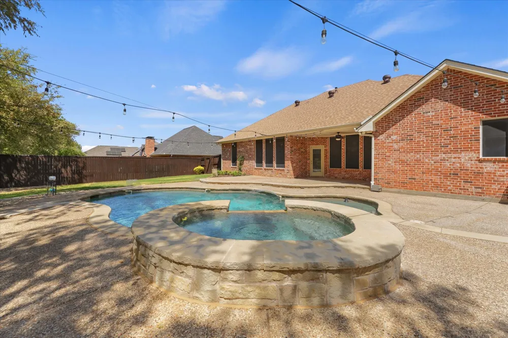 415 Valley View Lane Krum, TX 76249