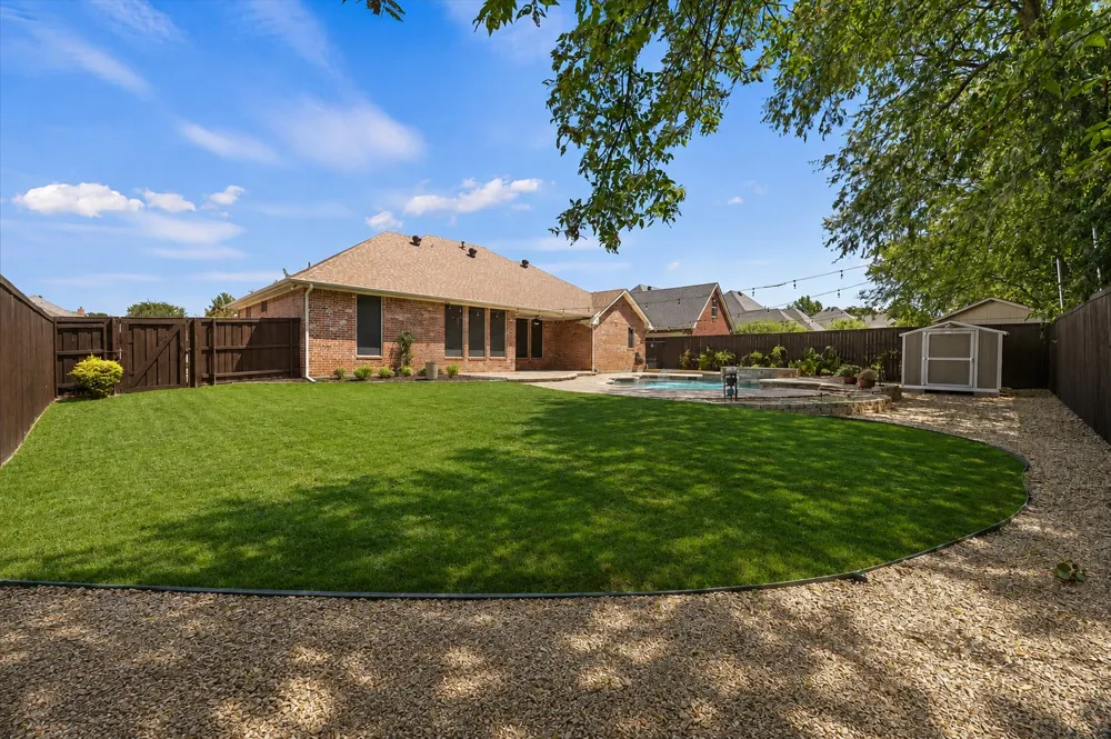 415 Valley View Lane Krum, TX 76249