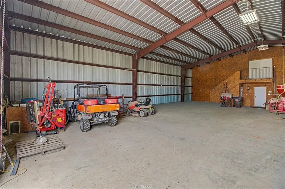 6128 County Road 358 Caldwell, TX 77857