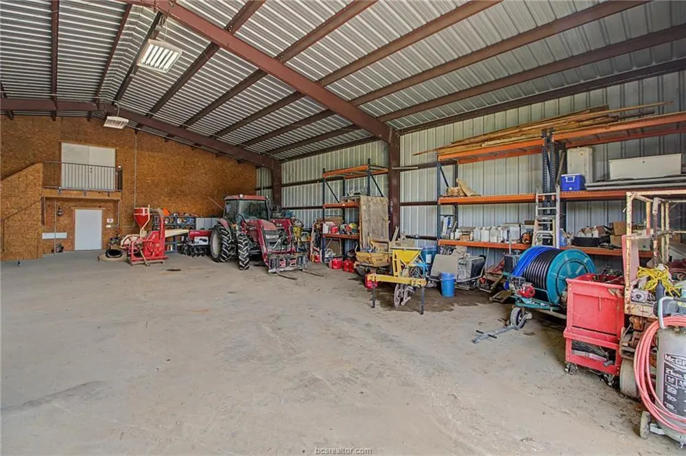 6128 County Road 358 Caldwell, TX 77857