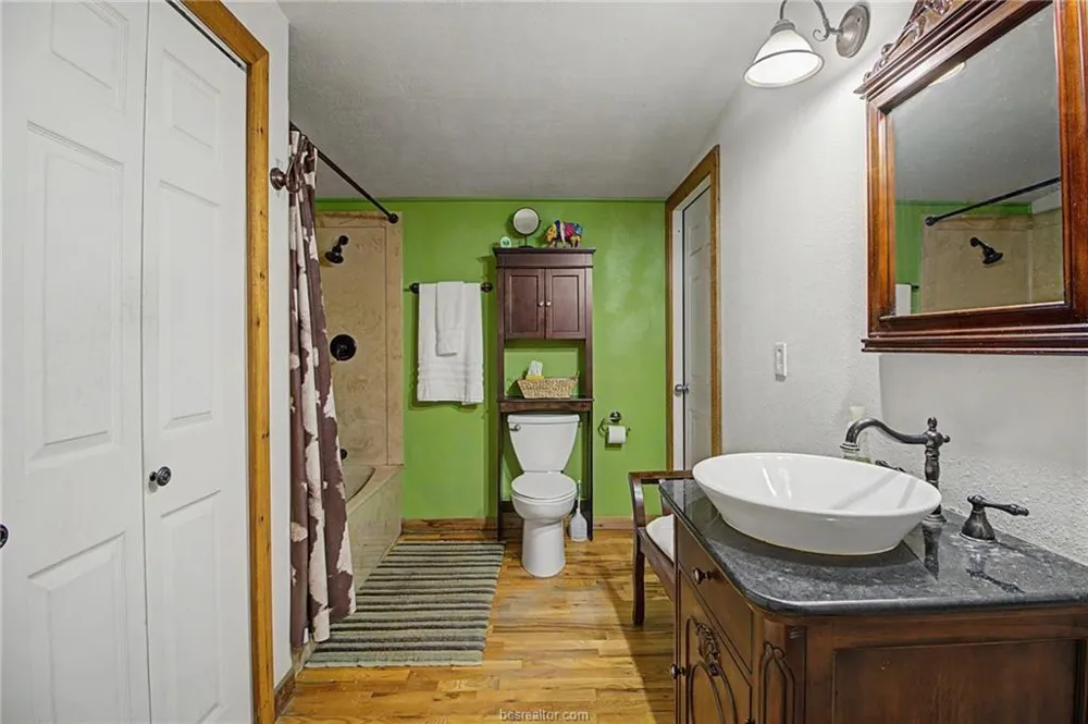 6128 County Road 358 Caldwell, TX 77857