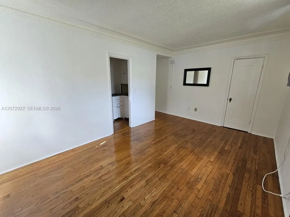 850 Jefferson Ave #12A Miami Beach, FL 33139