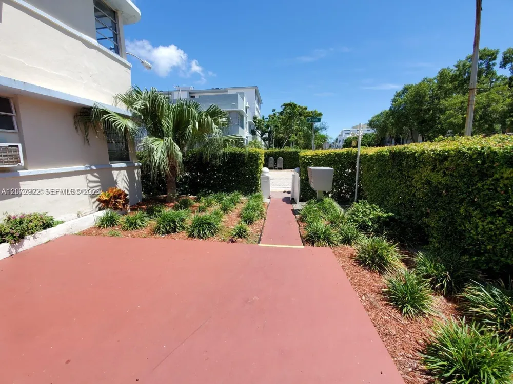 850 Jefferson Ave #12A Miami Beach, FL 33139