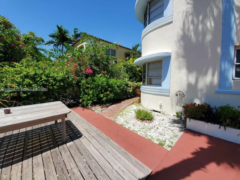 850 Jefferson Ave #12A Miami Beach, FL 33139
