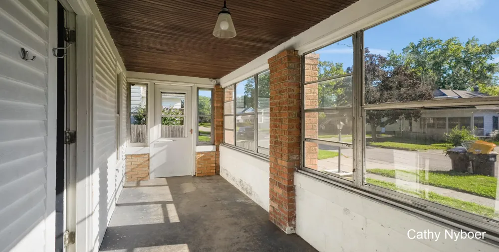 2451 Lamar Avenue SW Wyoming, MI 49519