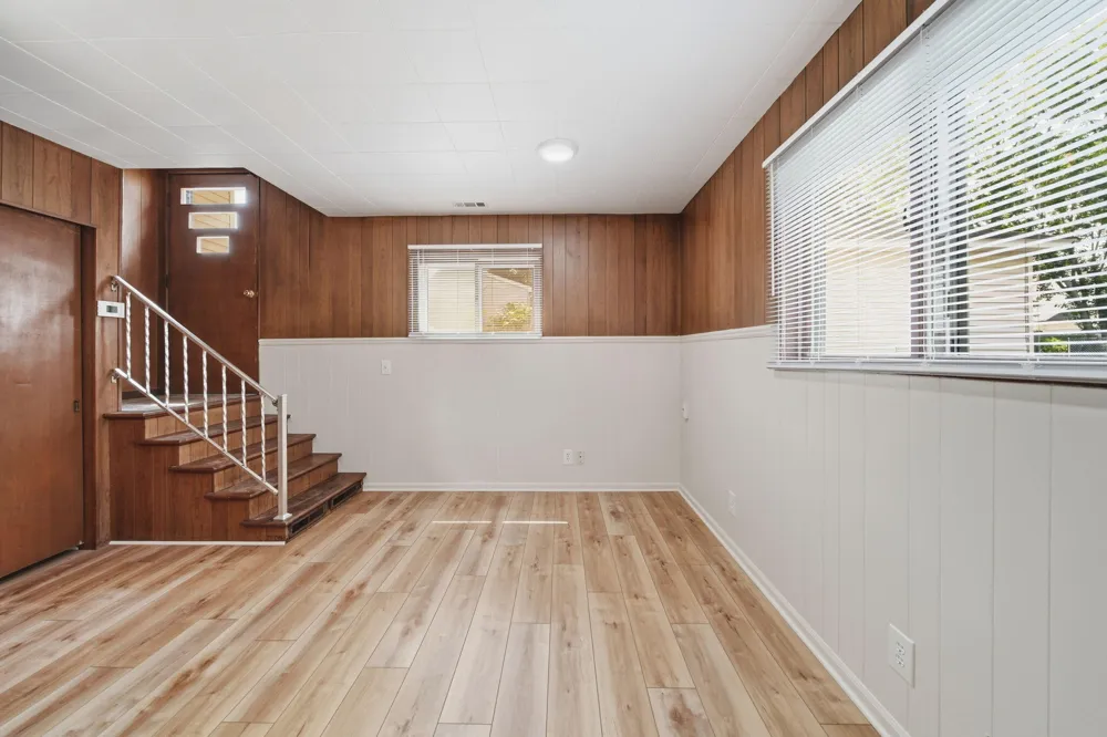 208 S Brown Street Jackson, MI 49203