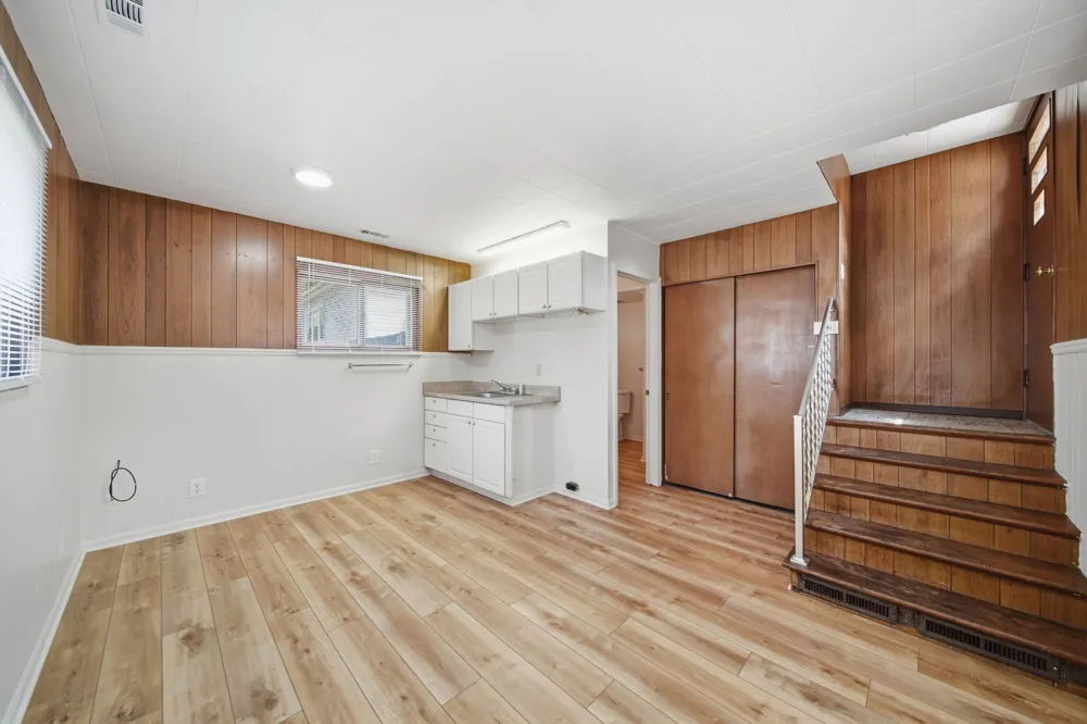 208 S Brown Street Jackson, MI 49203