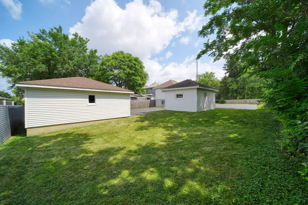 208 S Brown Street Jackson, MI 49203