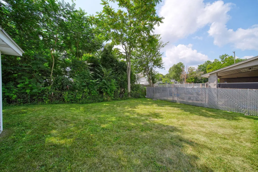 208 S Brown Street Jackson, MI 49203