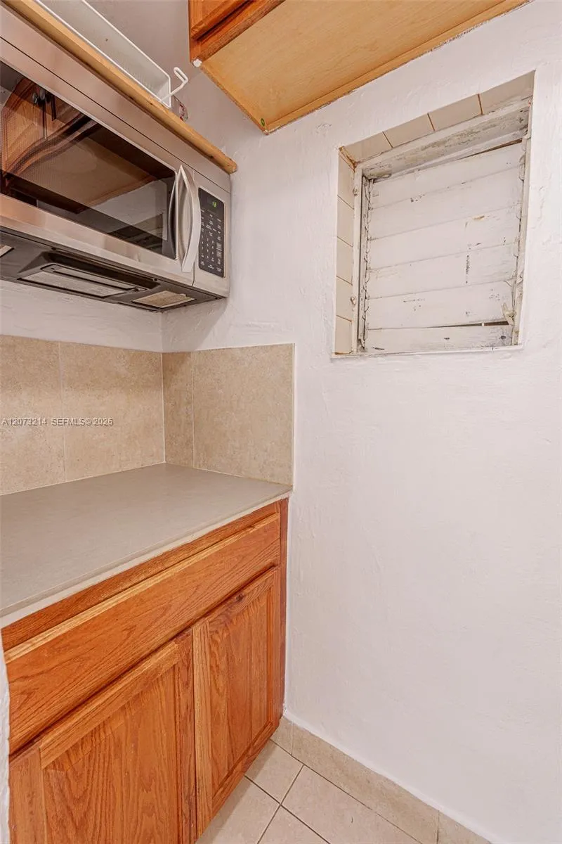 528 SW 21st Ave #A Miami, FL 33135