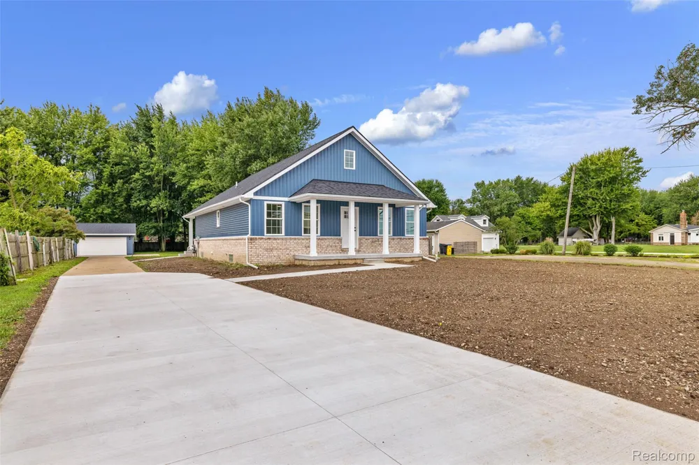 51707 Washington Street New Baltimore City, MI 48047