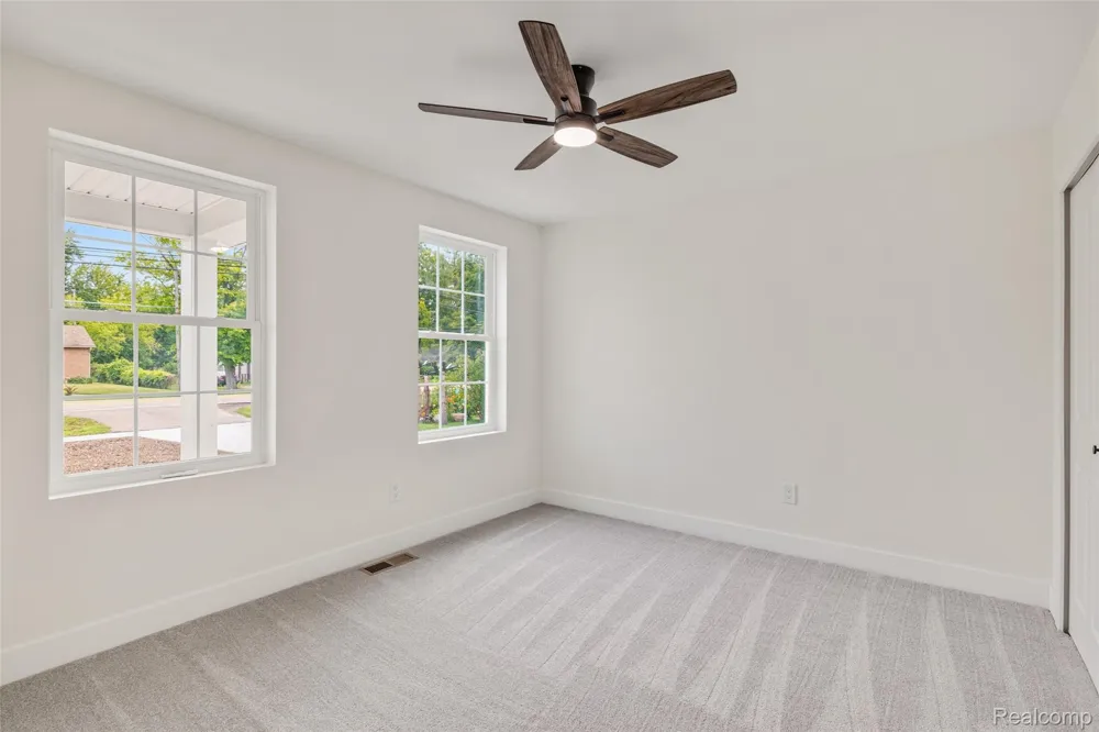 51707 Washington Street New Baltimore City, MI 48047