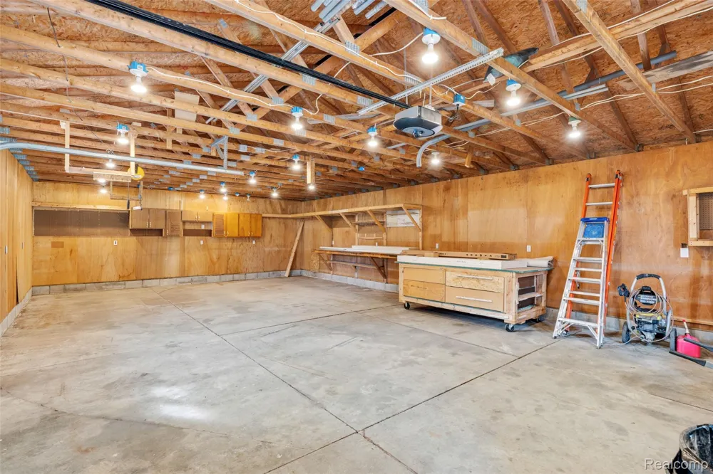 51707 Washington Street New Baltimore City, MI 48047