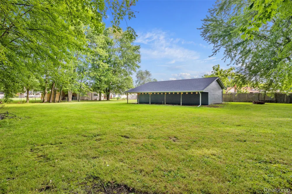 51707 Washington Street New Baltimore City, MI 48047