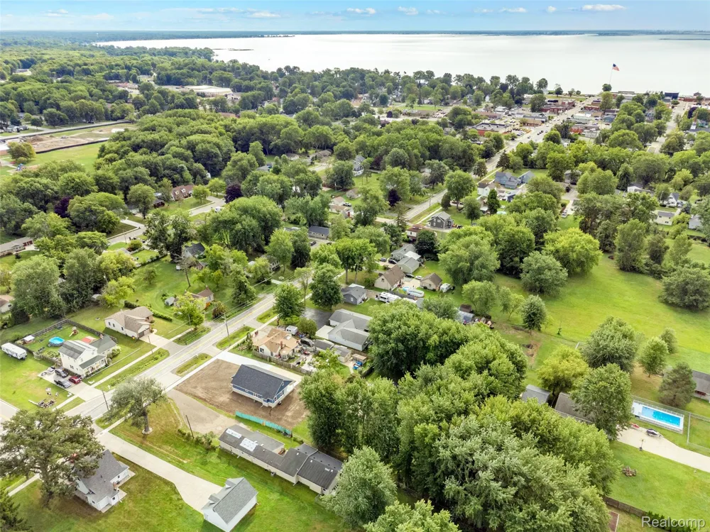 51707 Washington Street New Baltimore City, MI 48047