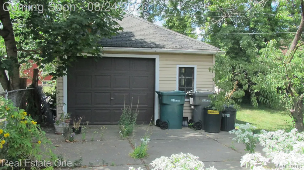 5037 Maple Street Dearborn City, MI 48126