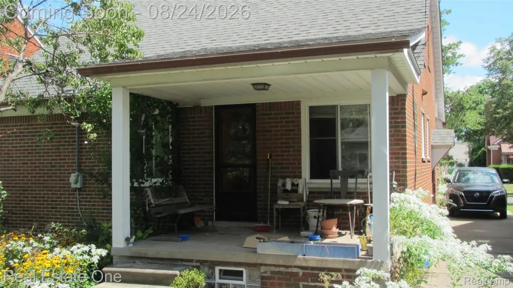 5037 Maple Street Dearborn City, MI 48126