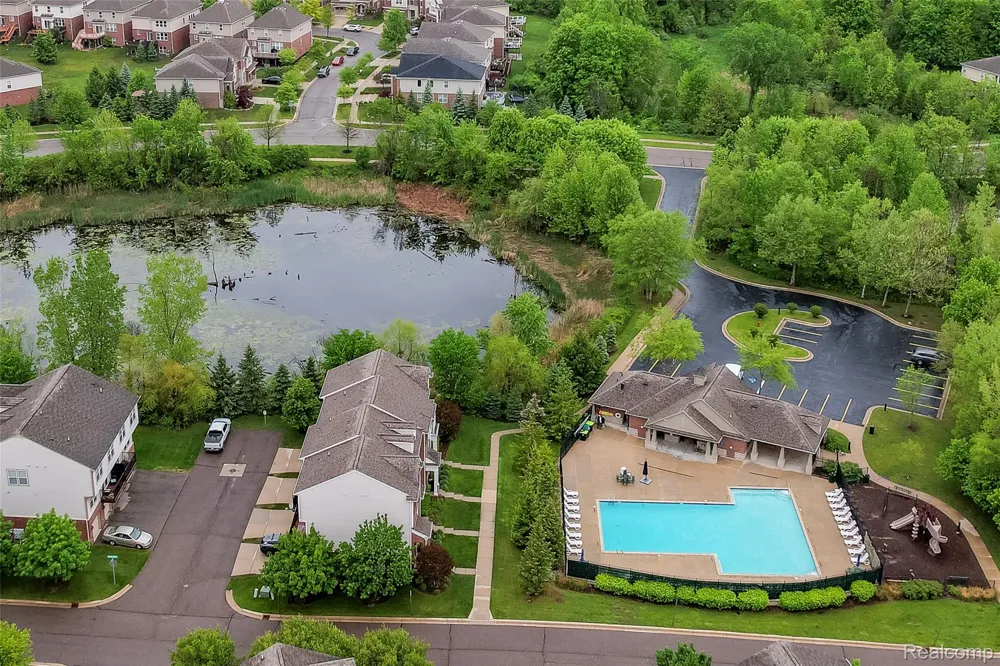 27974 Middleton Drive Novi City, MI 48377
