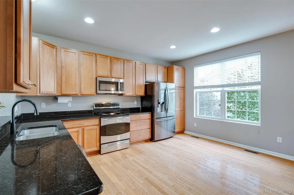 27974 Middleton Drive Novi City, MI 48377