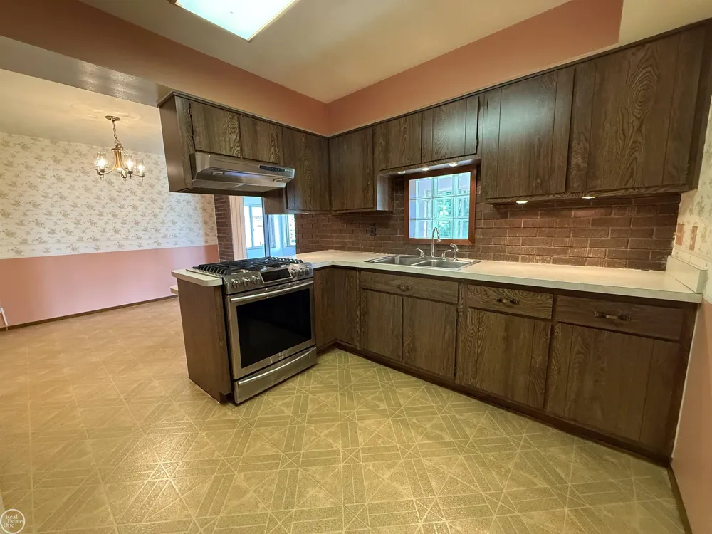 26250 South River Road Road Harrison Charter Township, MI 48045