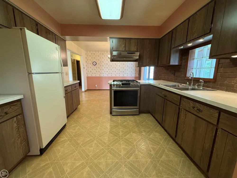26250 South River Road Road Harrison Charter Township, MI 48045