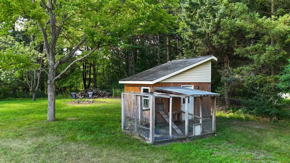 1990 S Poseyville Road Ingersoll Township, MI 48640