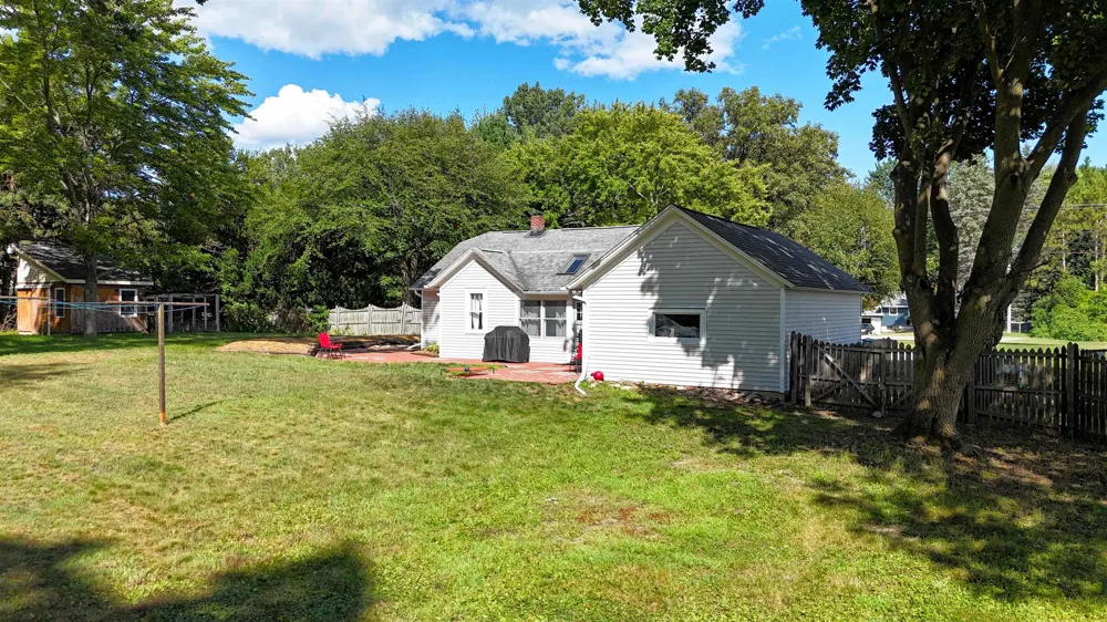 1990 S Poseyville Road Ingersoll Township, MI 48640