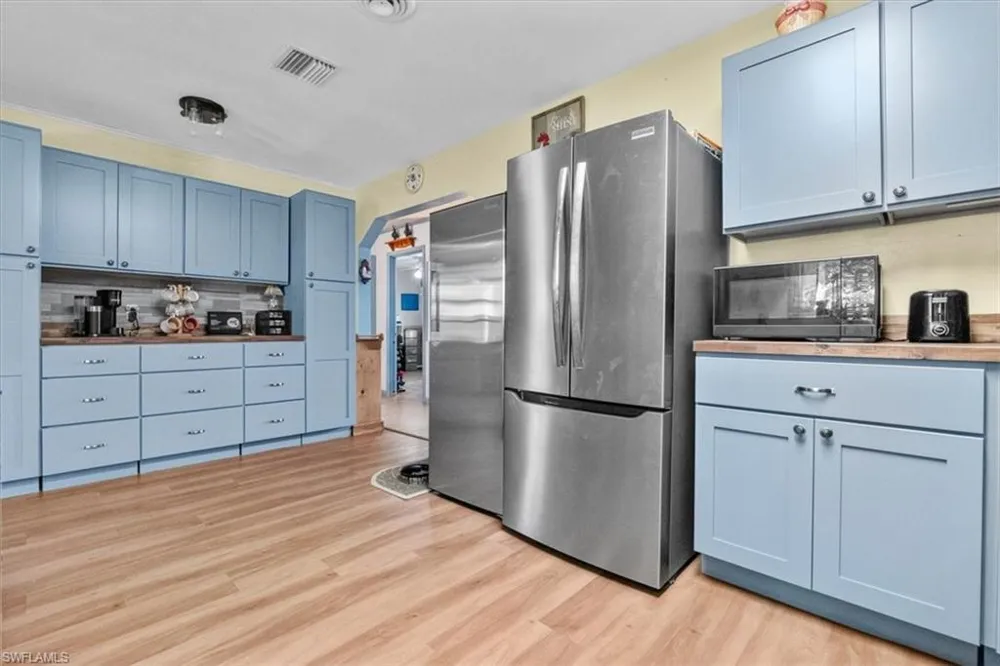 722 E Concordia Avenue Clewiston, FL 33440
