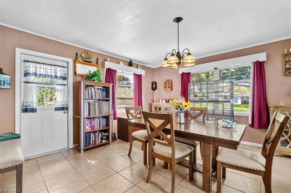 722 E Concordia Avenue Clewiston, FL 33440