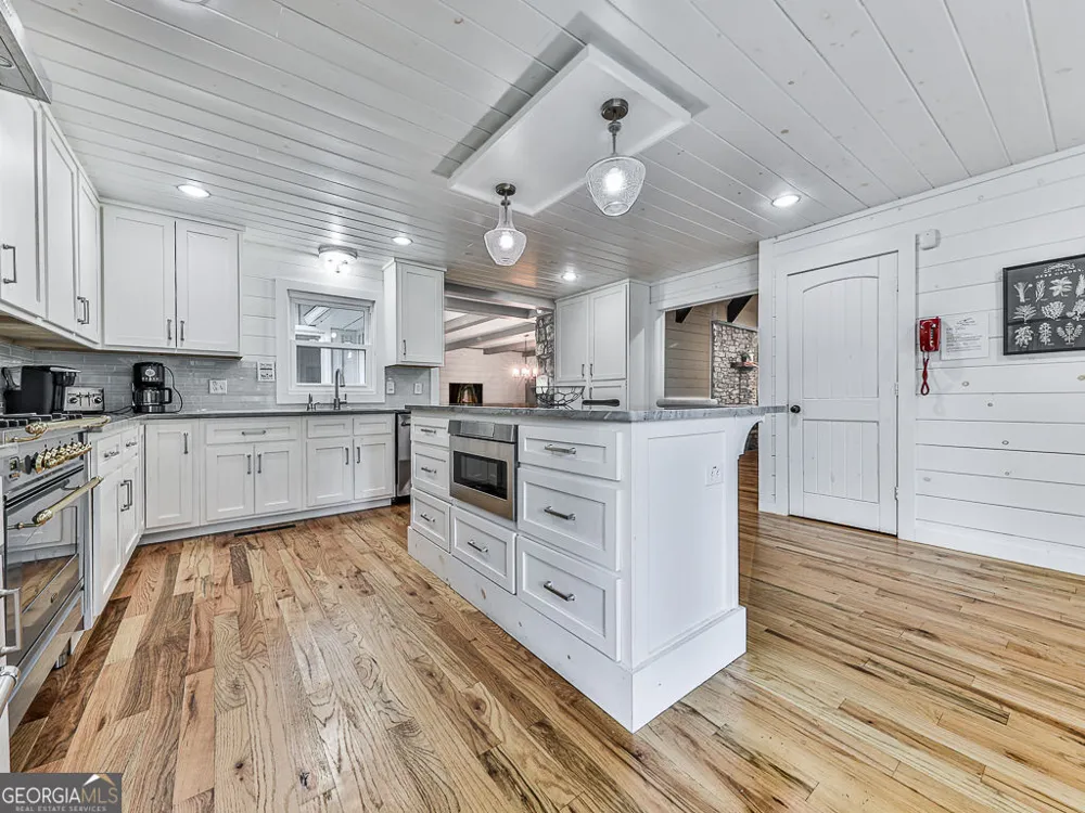 121 Cider House LN Blue Ridge, GA 30513