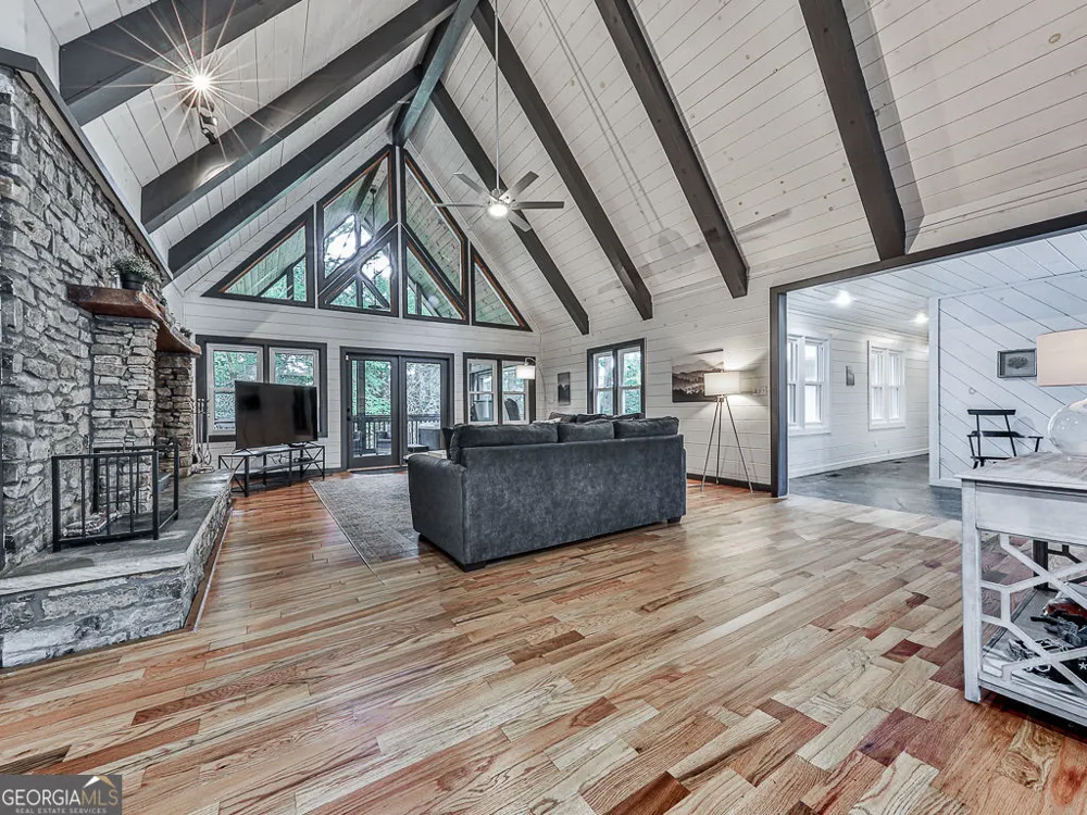 121 Cider House LN Blue Ridge, GA 30513