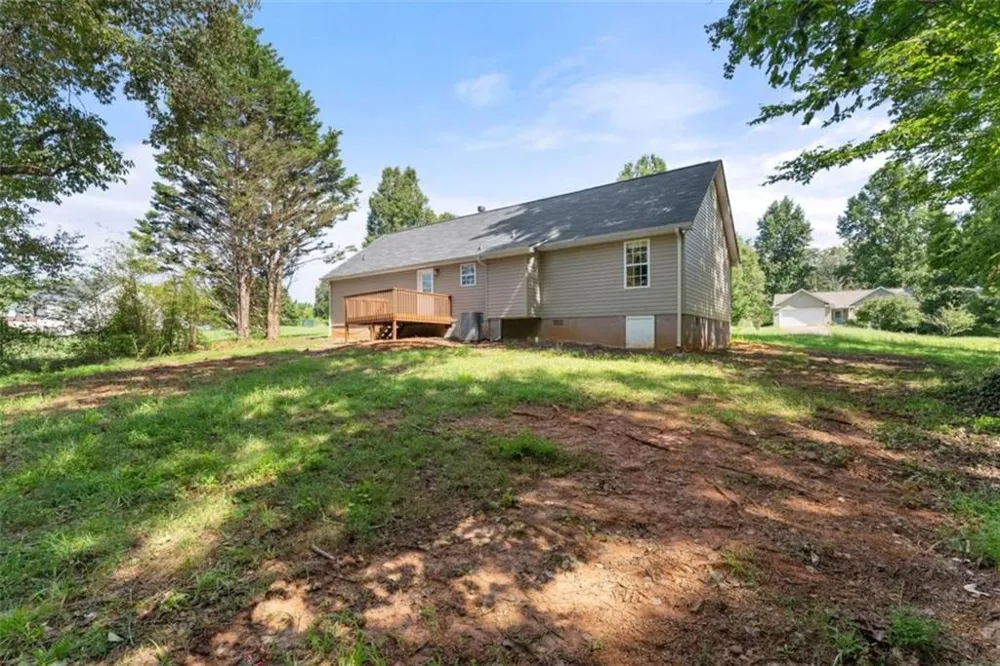 683 Ash Wood Lane Cleveland, GA 30528