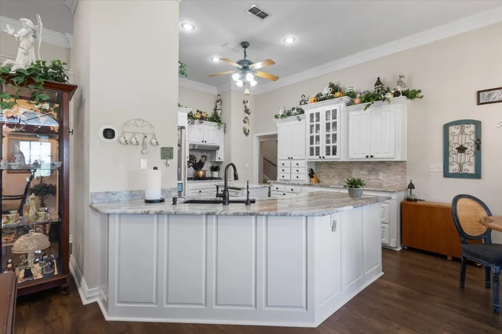 2096 County Road 3432 Bullard, TX 75757