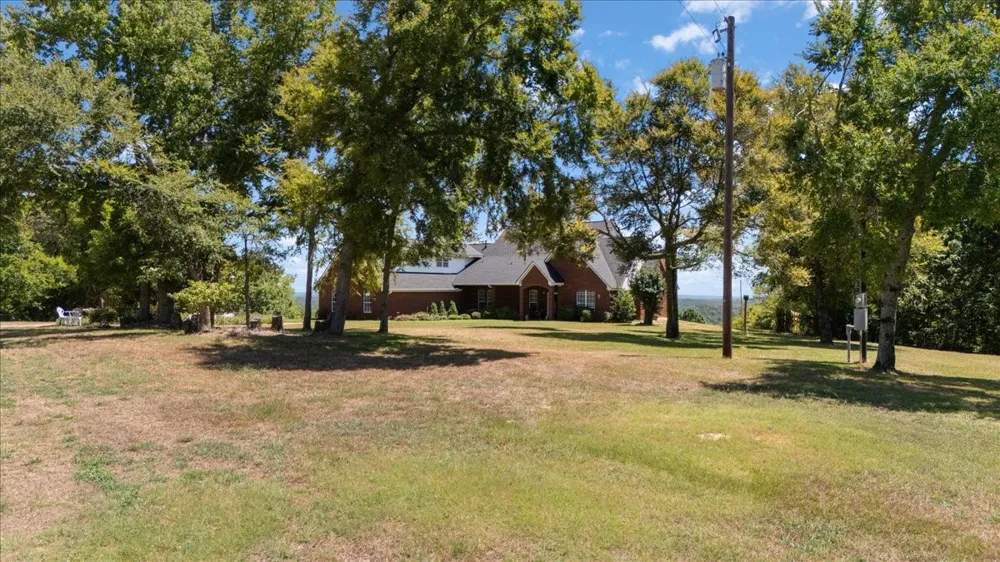 2096 County Road 3432 Bullard, TX 75757