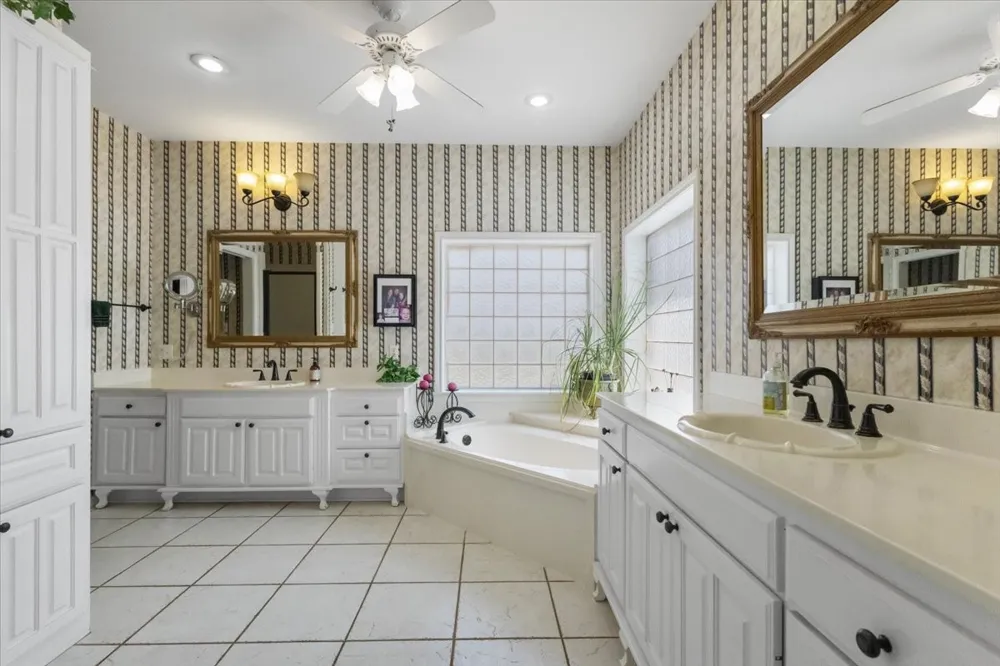 2096 County Road 3432 Bullard, TX 75757