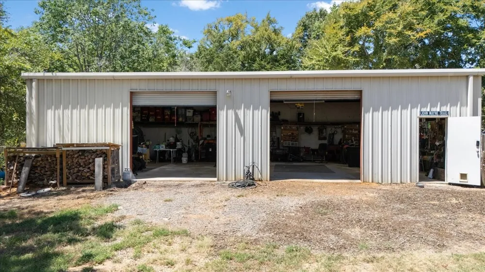 2096 County Road 3432 Bullard, TX 75757