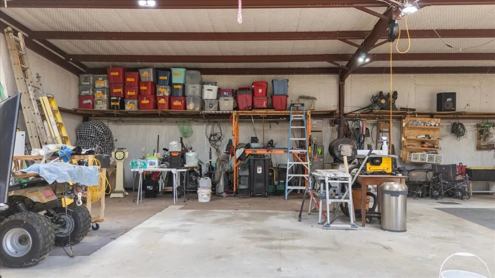 2096 County Road 3432 Bullard, TX 75757