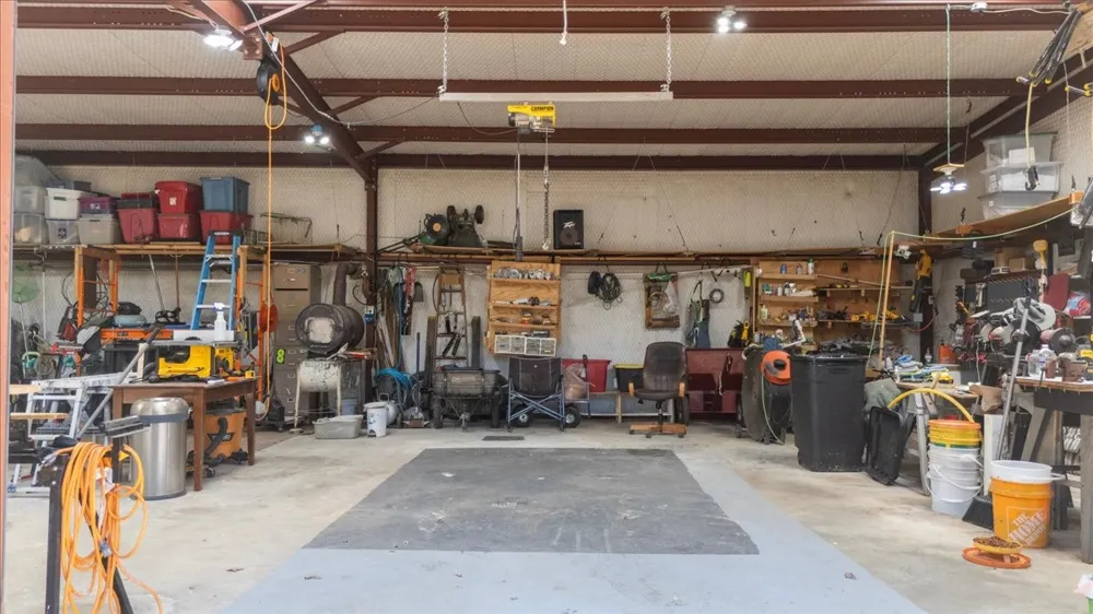 2096 County Road 3432 Bullard, TX 75757