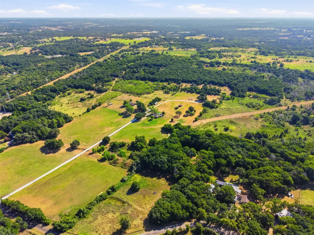 1141 County Road 426 Cleburne, TX 76031