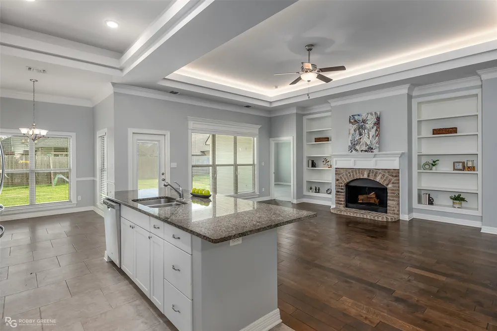 617 Labarre Lane Bossier City, LA 71111