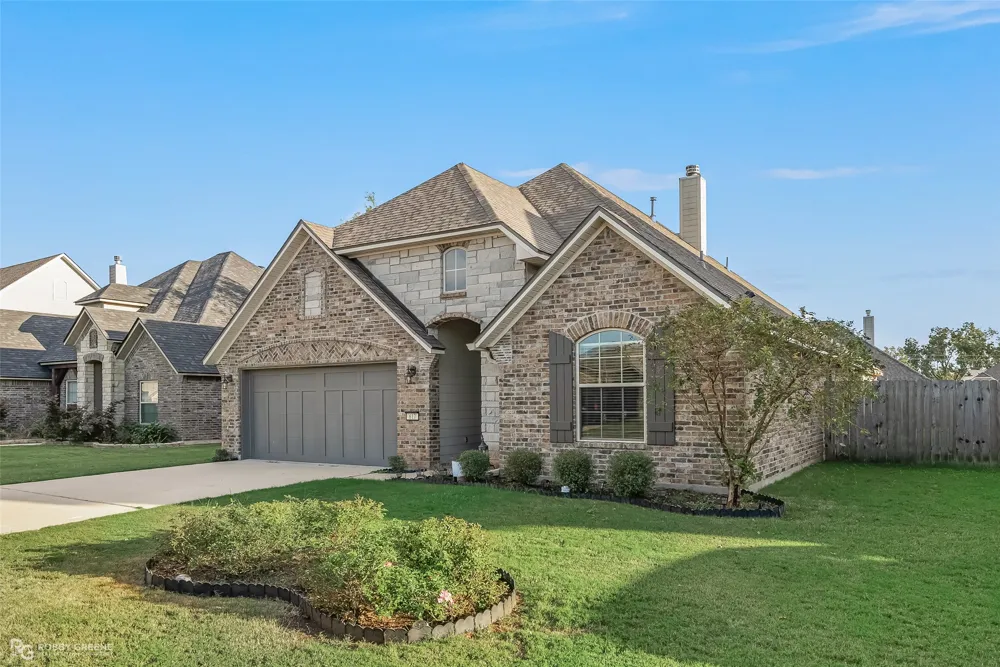 617 Labarre Lane Bossier City, LA 71111
