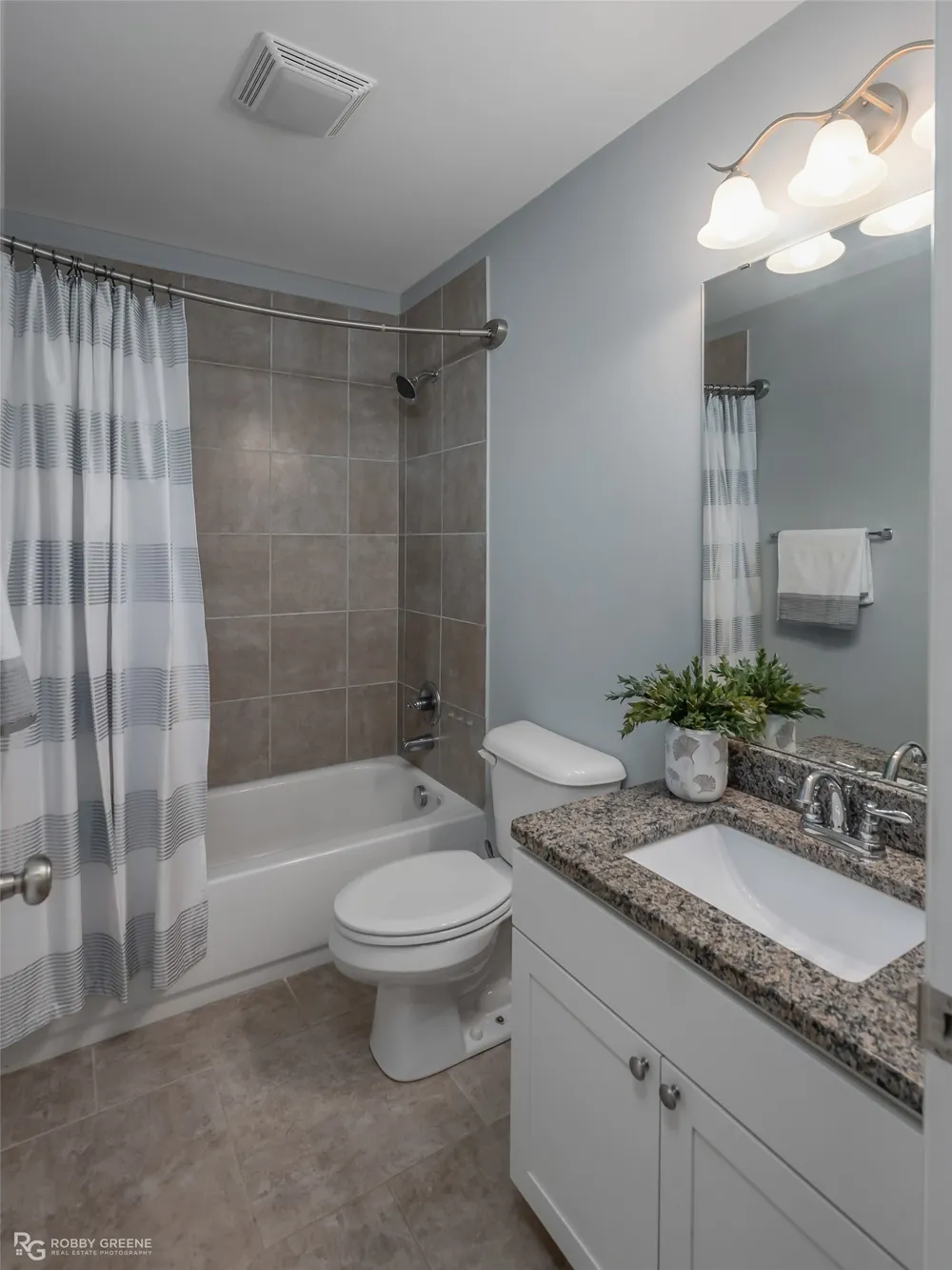 617 Labarre Lane Bossier City, LA 71111